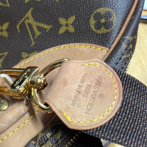 authentic Louis Vuitton LV Travel Bag Alize 24H - Picture 9 of 13